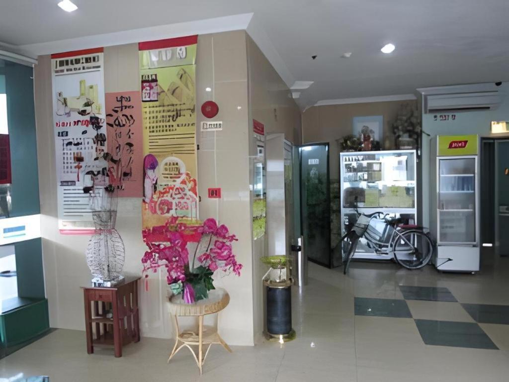 Hotel Hung Hung Kuching Zewnętrze zdjęcie