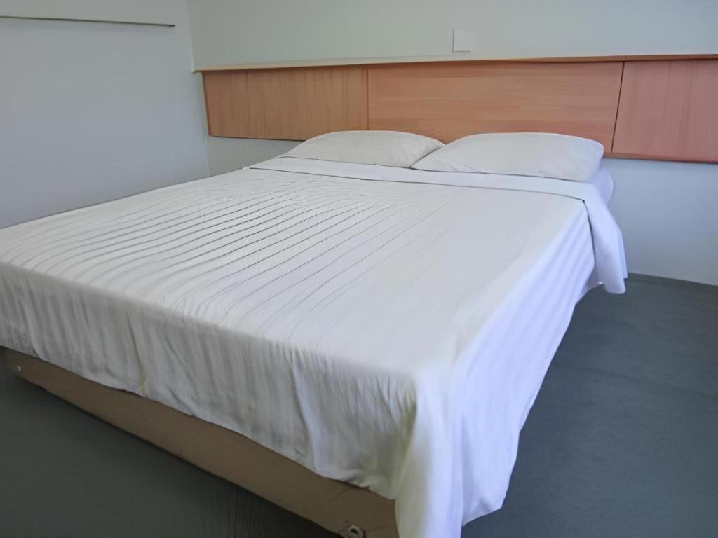 Hotel Hung Hung Kuching Zewnętrze zdjęcie