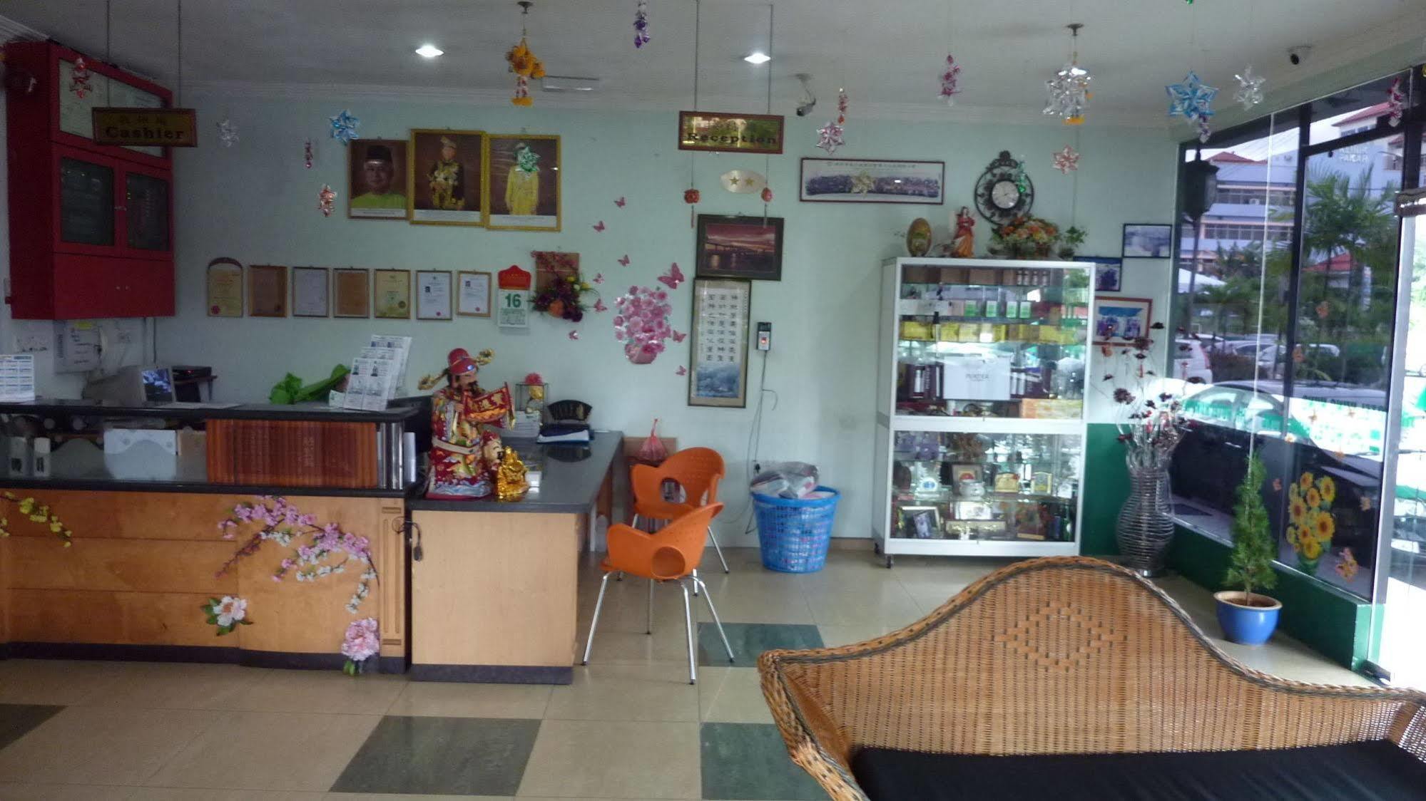 Hotel Hung Hung Kuching Zewnętrze zdjęcie