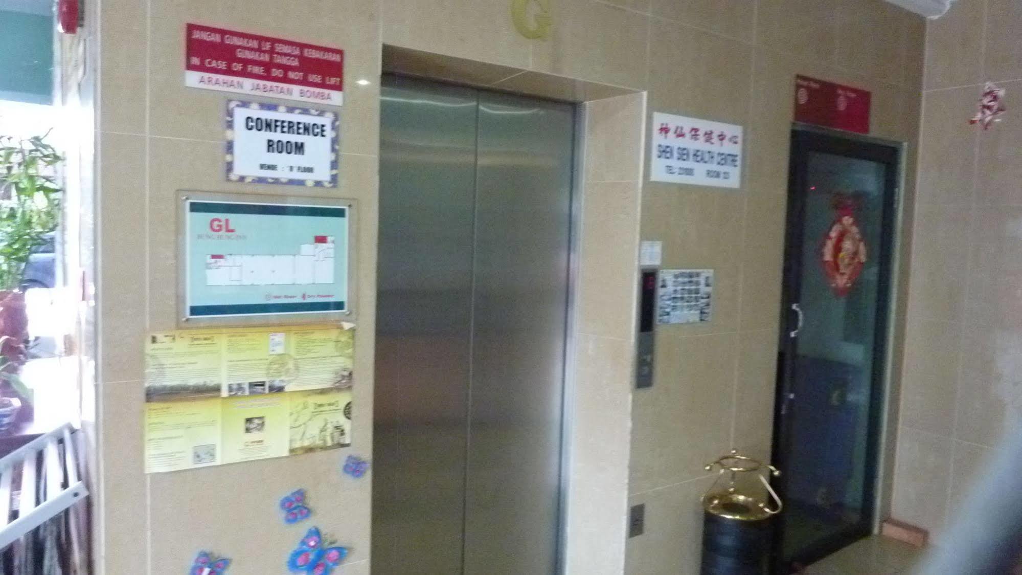 Hotel Hung Hung Kuching Zewnętrze zdjęcie